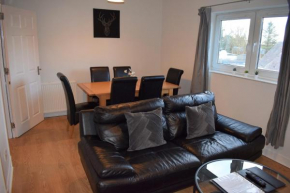 Kelpies Serviced Apartments Callum- 3 Bedrooms- Sleeps 6